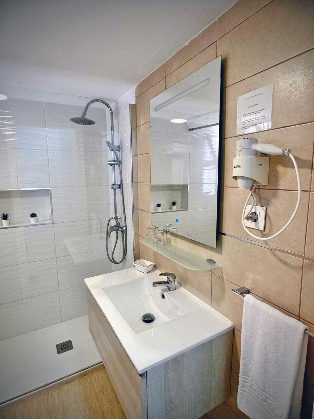 Apartamentos Portonovo 푸에르토리코 외부 사진